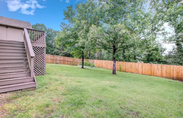 21 West Point Drive, Maumelle, AR 72113