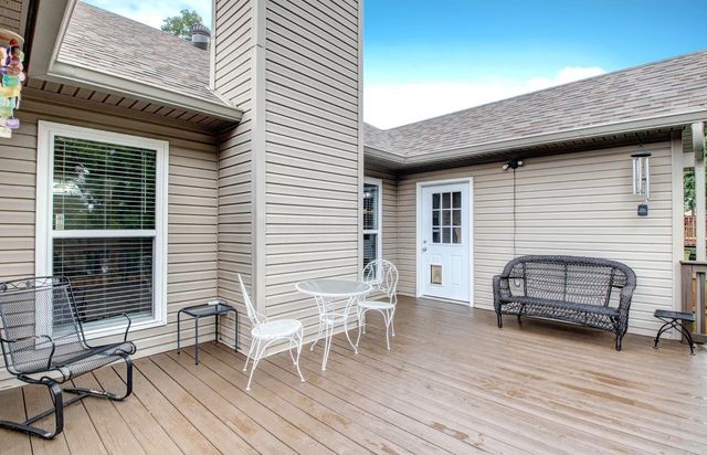 21 West Point Drive, Maumelle, AR 72113