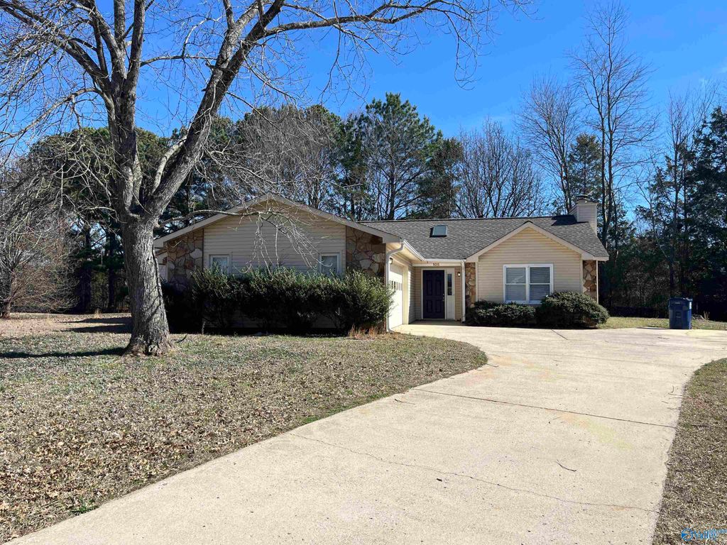 105 Bellhurst Circle, Meridianville, AL 35759