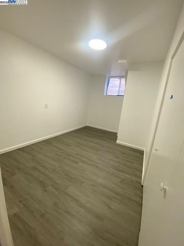 3859 High St, Oakland, CA 94619