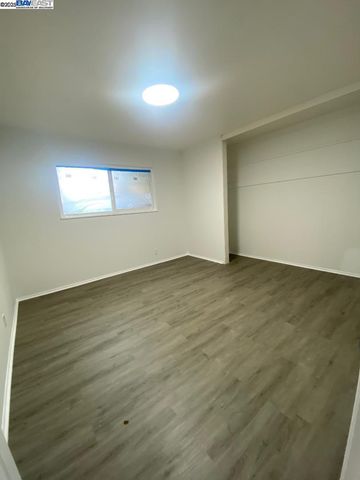 3859 High St, Oakland, CA 94619