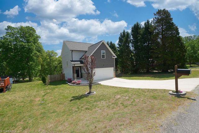 711 Korner Rock Road, Kernersville, NC 27284