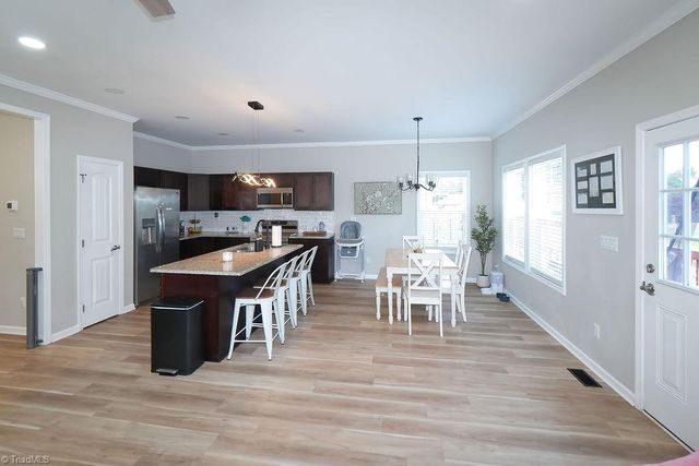 711 Korner Rock Road, Kernersville, NC 27284