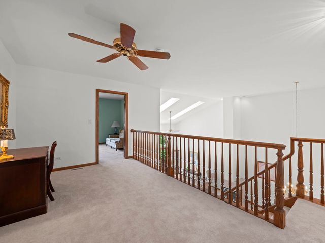 204 Jason Court, Bloomingdale, IL 60108