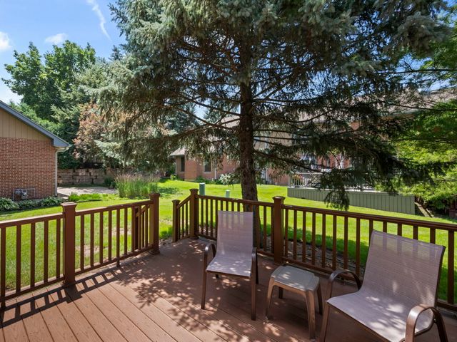 204 Jason Court, Bloomingdale, IL 60108