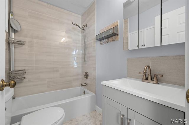 769 Zeiss Avenue, St Louis, MO 63125