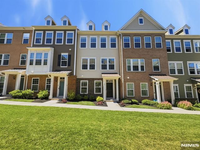 85 Truman Drive, Wood Ridge, NJ 07075