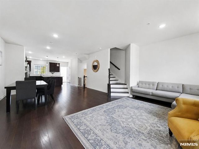 85 Truman Drive, Wood Ridge, NJ 07075