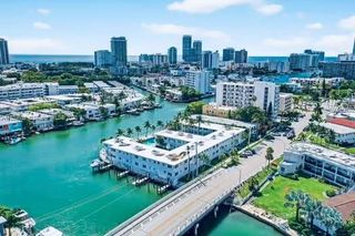 7207 Bay Dr 25, Miami Beach, FL 33141