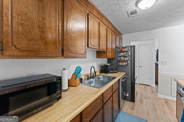 103 Sun Valley Court, Warner Robins, GA 31093