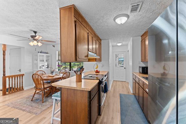 103 Sun Valley Court, Warner Robins, GA 31093