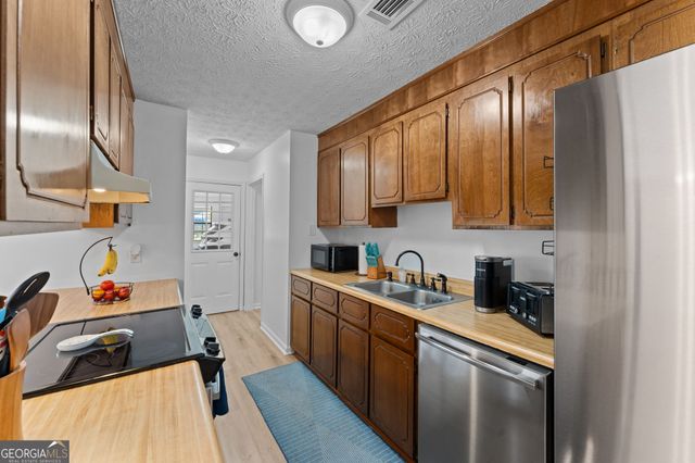 103 Sun Valley Court, Warner Robins, GA 31093