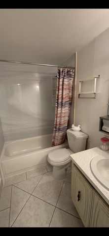 632 Snug Harbor Drive D2, Boynton Beach, FL 33435