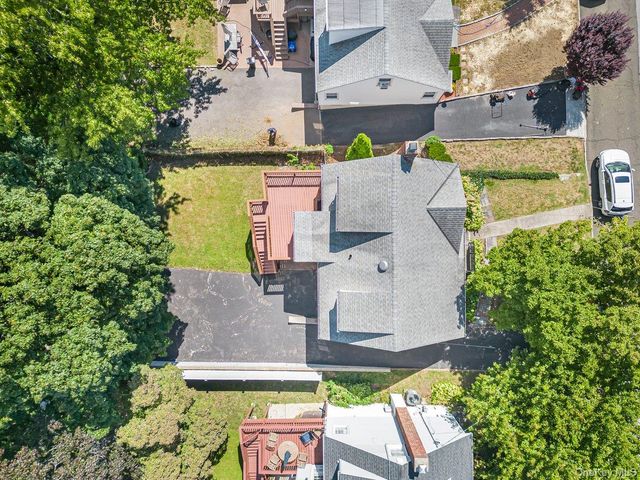 104 Lefferts Road, Yonkers, NY 10705