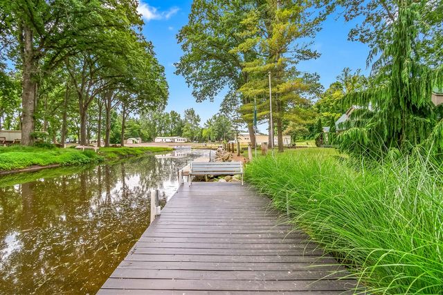 297 Winhoven Drive, Coldwater, MI 49036