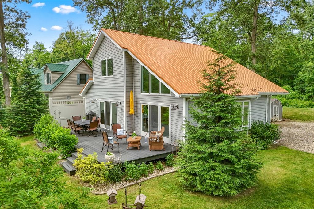 297 Winhoven Drive, Coldwater, MI 49036