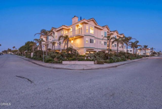 1310 Mandalay Beach Road, Oxnard, CA 93035