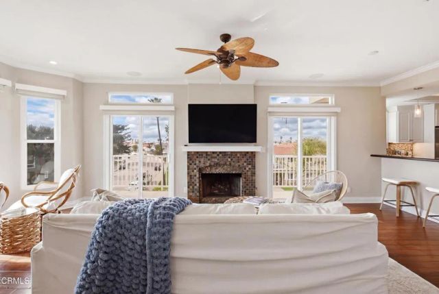 1310 Mandalay Beach Road, Oxnard, CA 93035
