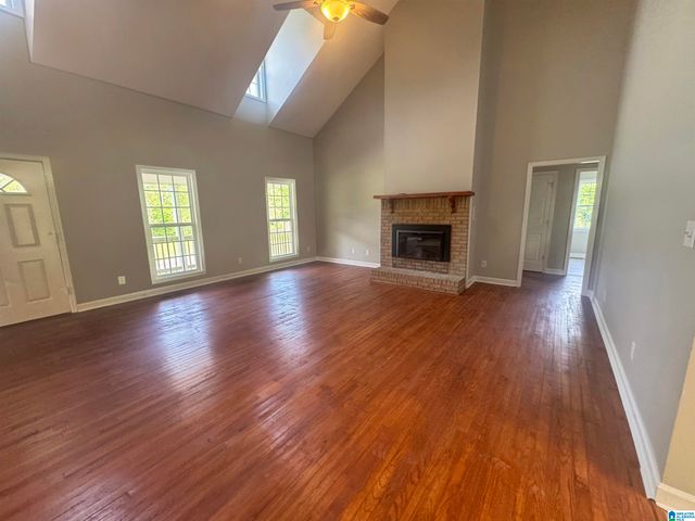 1914 LOOP ROAD, Moody, AL 35004