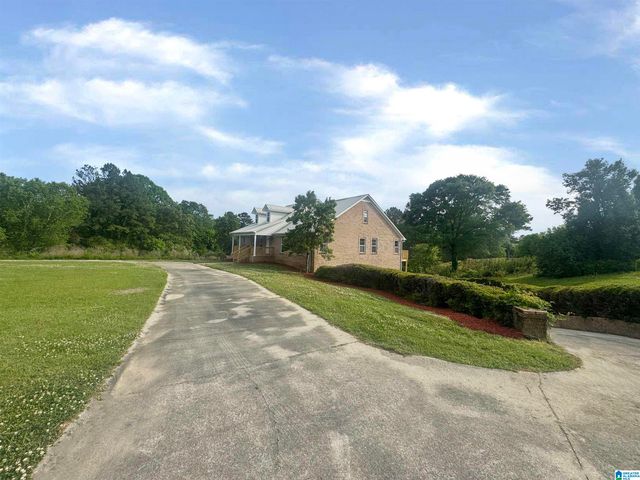 1914 LOOP ROAD, Moody, AL 35004