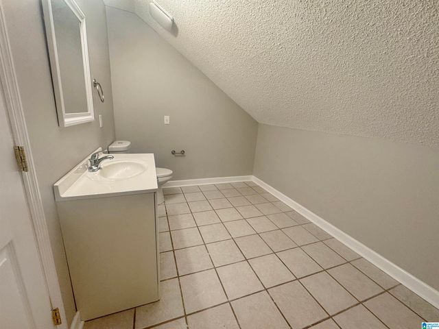 1914 LOOP ROAD, Moody, AL 35004