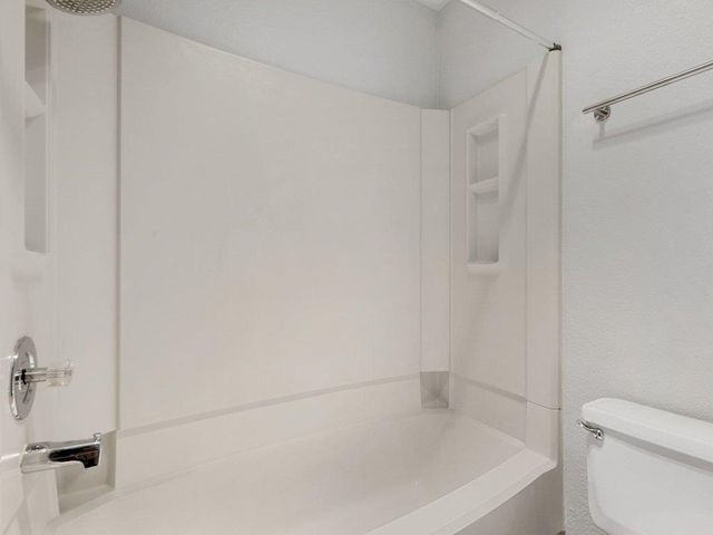 7825 Beauregard CIR 4, Austin, TX 78745