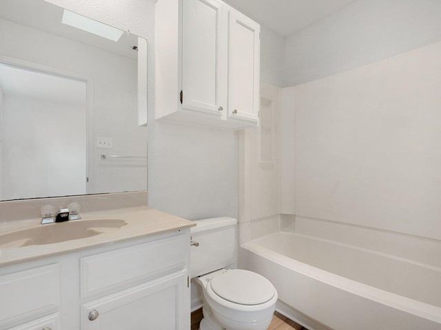 7825 Beauregard CIR 4, Austin, TX 78745
