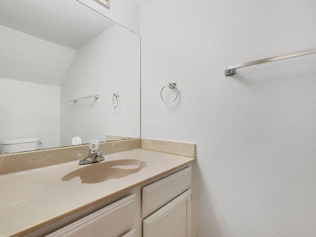 7825 Beauregard CIR 4, Austin, TX 78745