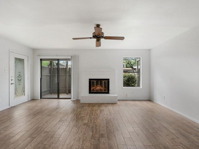 7825 Beauregard CIR 4, Austin, TX 78745
