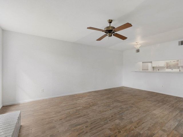 7825 Beauregard CIR 4, Austin, TX 78745