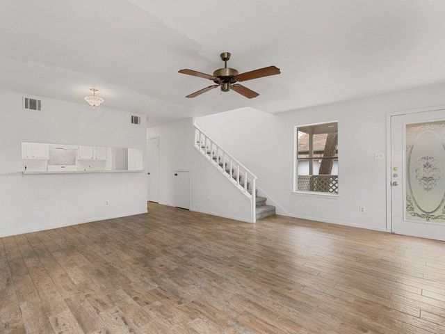 7825 Beauregard CIR 4, Austin, TX 78745