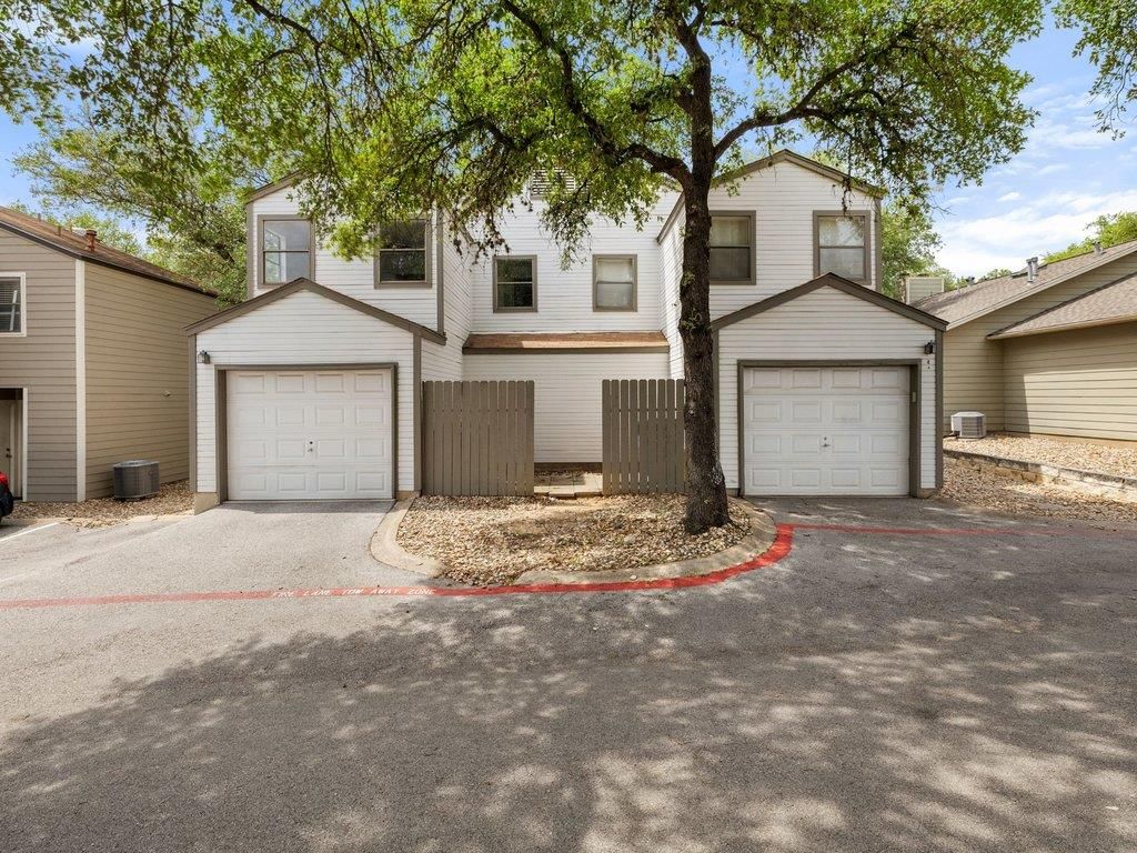 7825 Beauregard CIR 4, Austin, TX 78745