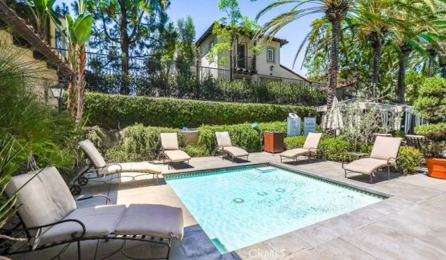 48 Arborside, Irvine, CA 92603