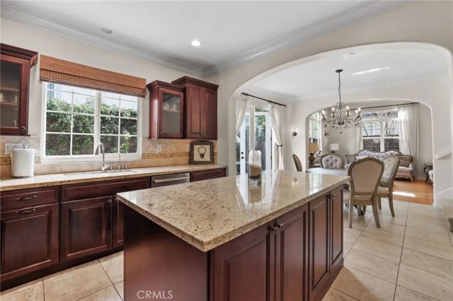 48 Arborside, Irvine, CA 92603