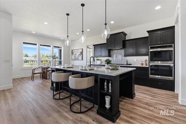 6897 E Chicken Hawk Loop, Nampa, ID 83686