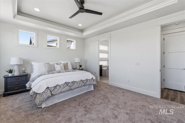 6897 E Chicken Hawk Loop, Nampa, ID 83686