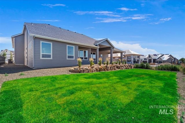 6897 E Chicken Hawk Loop, Nampa, ID 83686