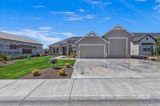 6897 E Chicken Hawk Loop, Nampa, ID 83686