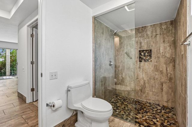 1683 Tam O Shanter Plaza, Palm Springs, CA 92264