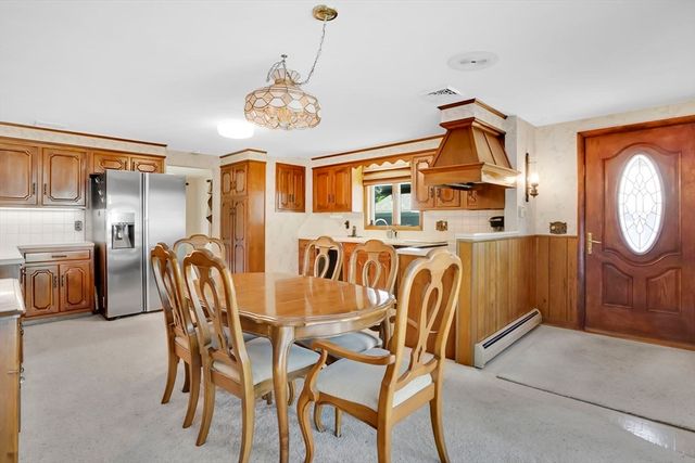 29 West St, Ludlow, MA 01056