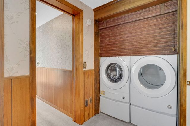 29 West St, Ludlow, MA 01056