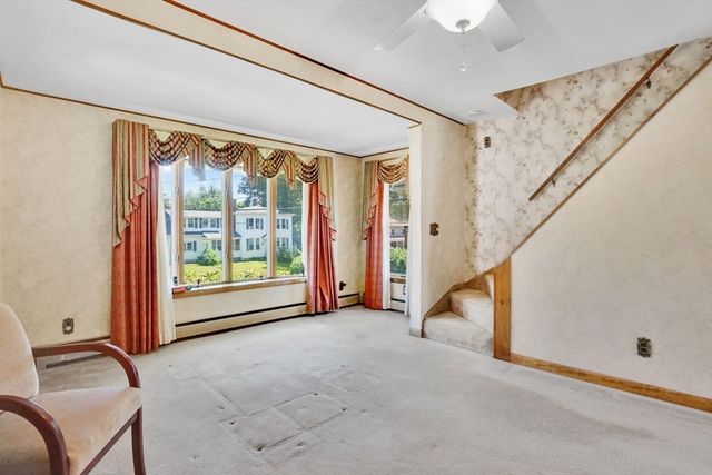 29 West St, Ludlow, MA 01056