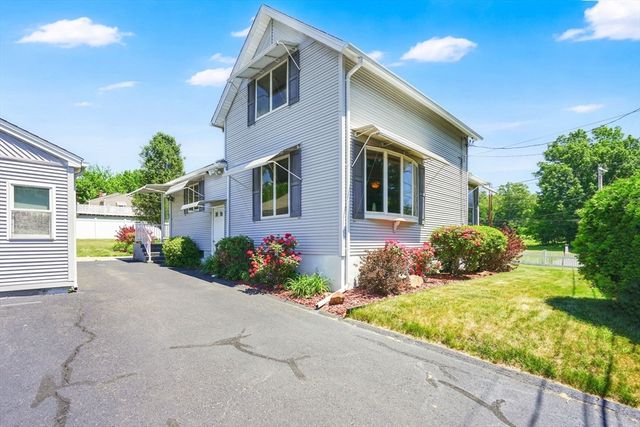 29 West St, Ludlow, MA 01056