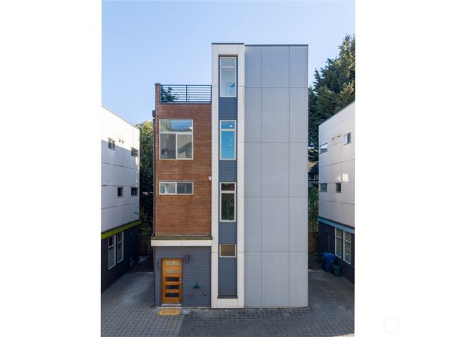 2037 NW 65th Street, Seattle, WA 98117
