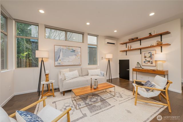 2037 NW 65th Street, Seattle, WA 98117