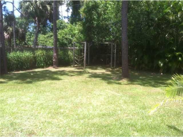 3174 SW Armucher Street, Port St Lucie, FL 34953