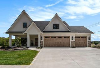 8432 Ravinewood Drive, Georgetown Twp, MI 49428