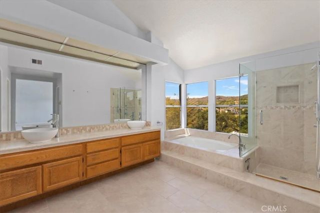 3 Mantenida, Coto De Caza, CA 92679