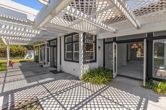 3 Mantenida, Coto De Caza, CA 92679