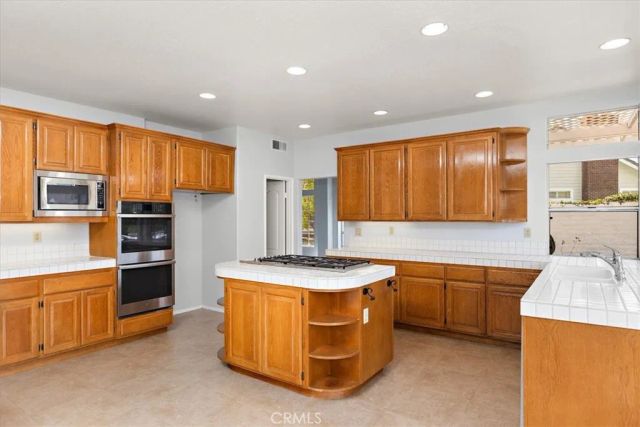 3 Mantenida, Coto De Caza, CA 92679